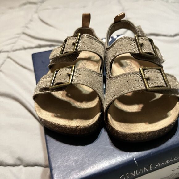 OshKosh B'gosh Bruno Sandals Tan Toddler Size 6 with Box - Picture 2 of 11